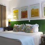 Casa Três Bistrô&Suítes